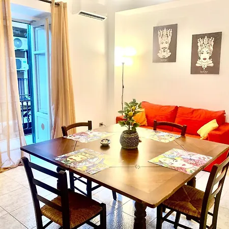 Apartment A Un Passo Dal Massimo 1 Palermo